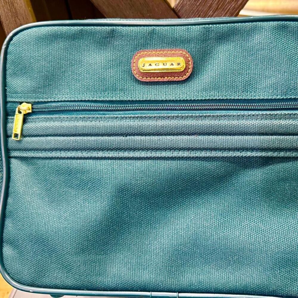 Vintage Jaguar Men's Green Overnight Bag